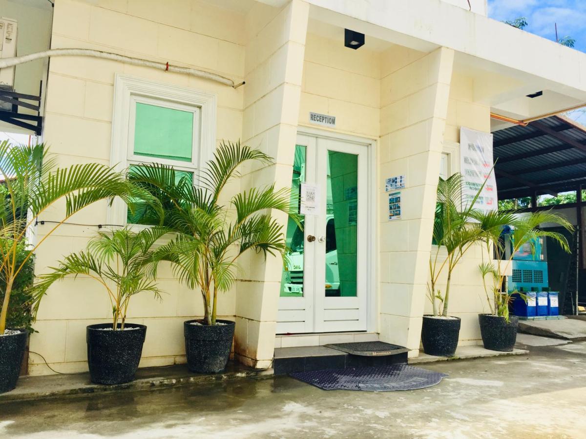 Jprime Apartelle Tuguegarao City Eksteriør billede