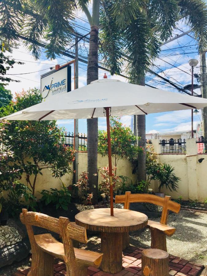 Jprime Apartelle Tuguegarao City Eksteriør billede