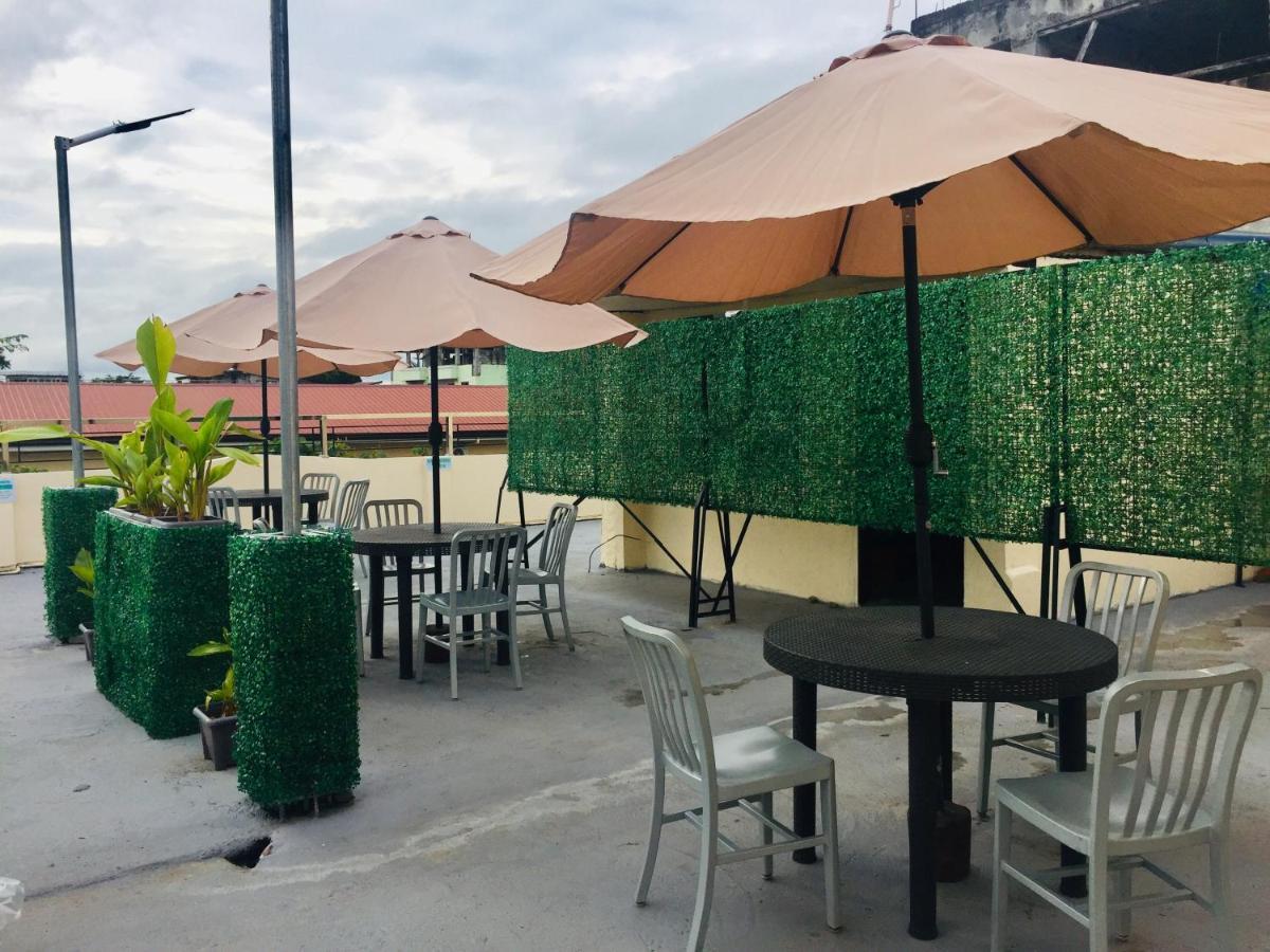 Jprime Apartelle Tuguegarao City Eksteriør billede