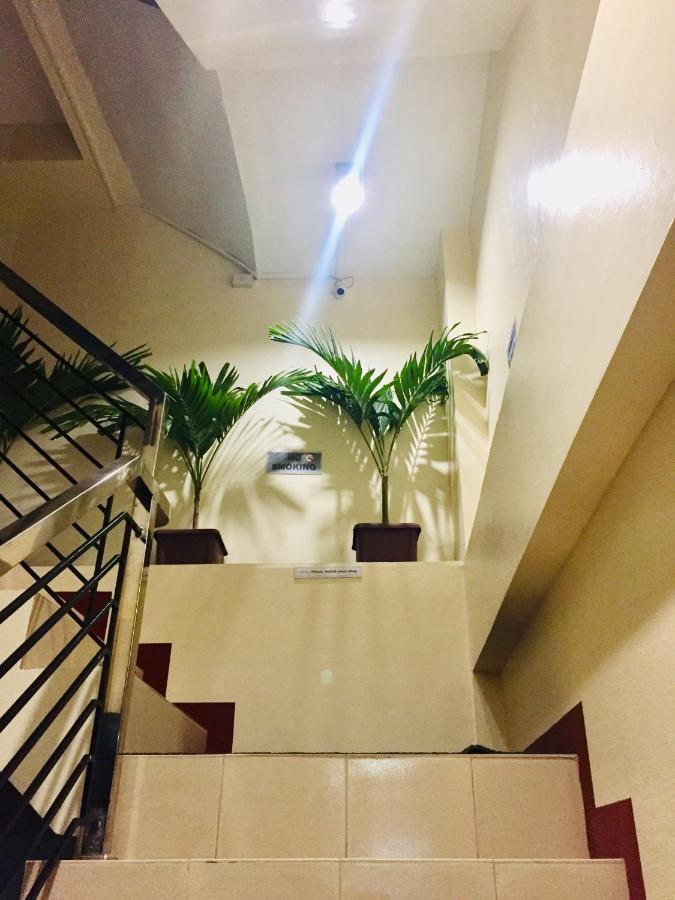 Jprime Apartelle Tuguegarao City Eksteriør billede