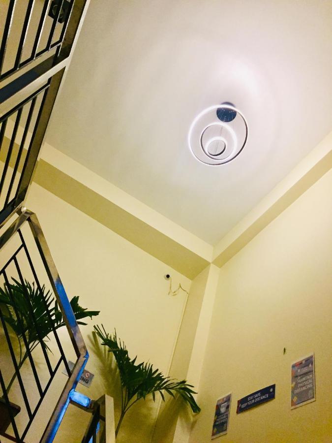 Jprime Apartelle Tuguegarao City Eksteriør billede